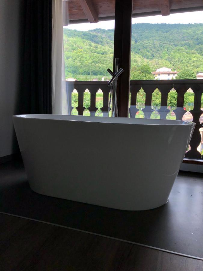La Terrazza Sulle Vigne B&B Corte Franca Eksteriør billede