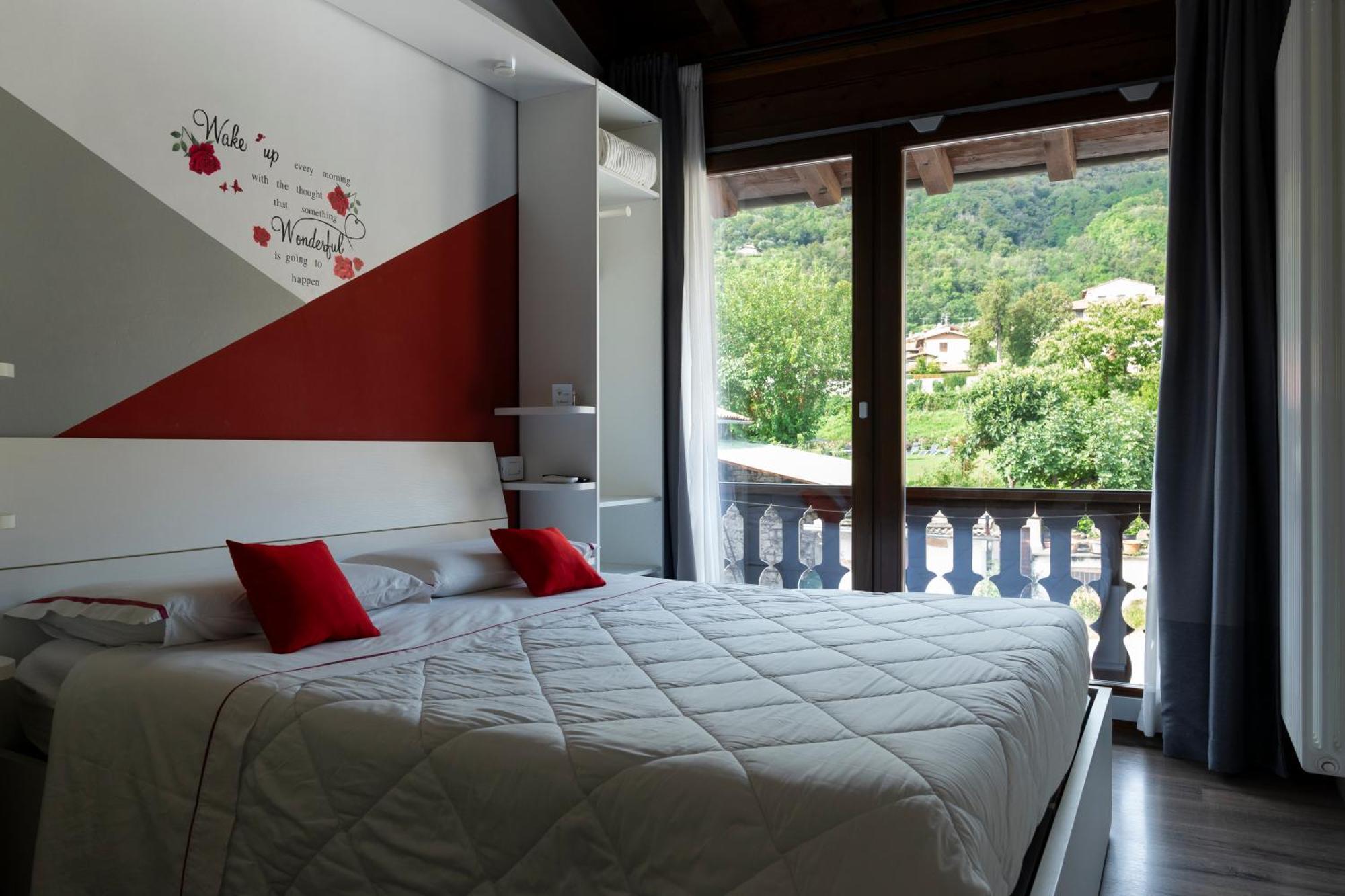 La Terrazza Sulle Vigne B&B Corte Franca Eksteriør billede
