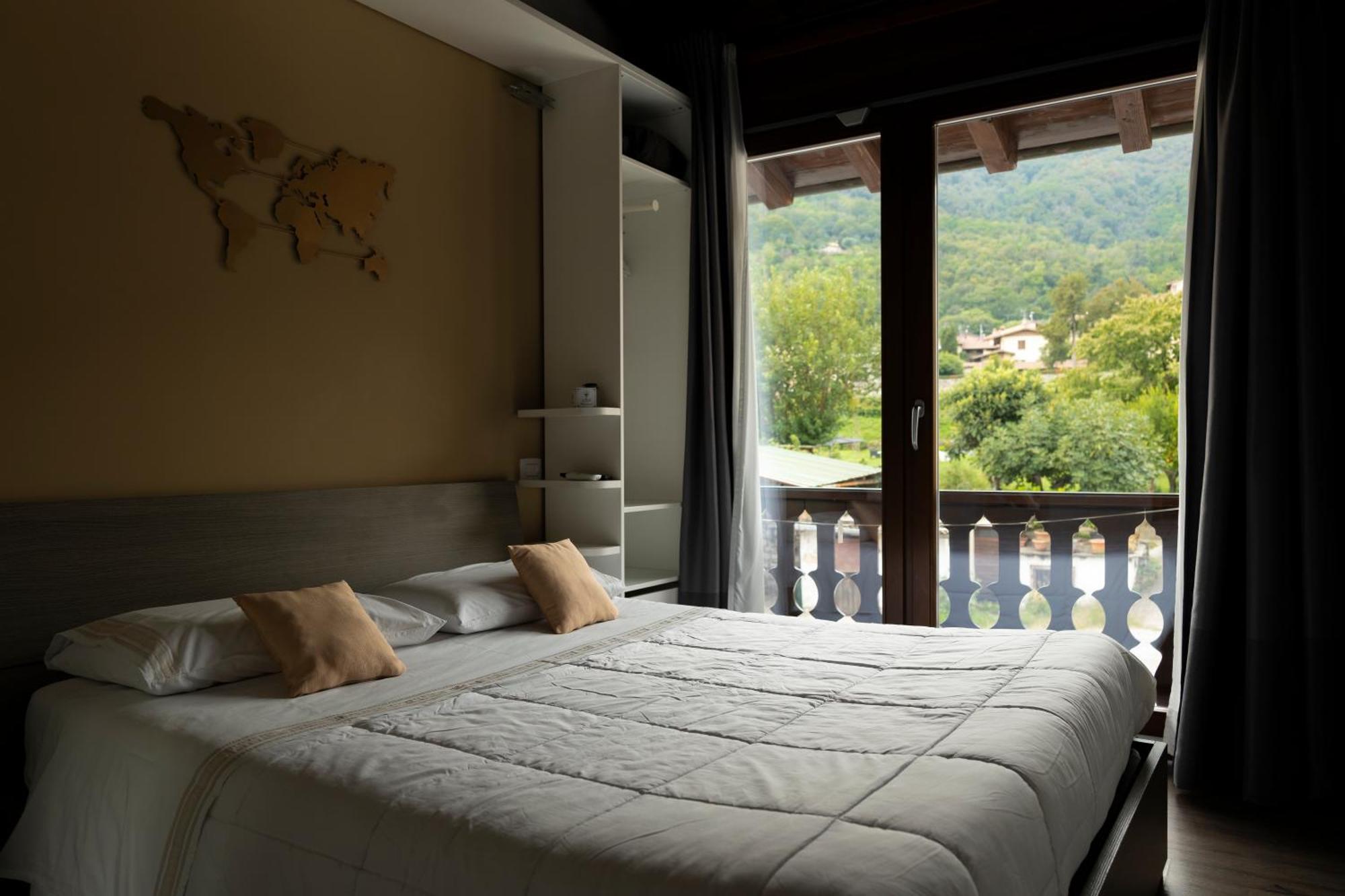 La Terrazza Sulle Vigne B&B Corte Franca Eksteriør billede