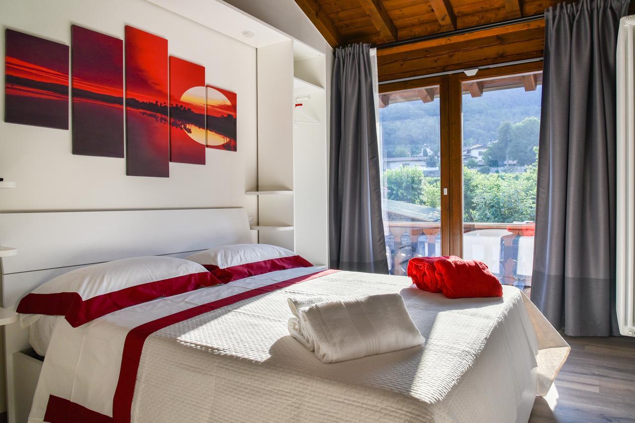 La Terrazza Sulle Vigne B&B Corte Franca Eksteriør billede