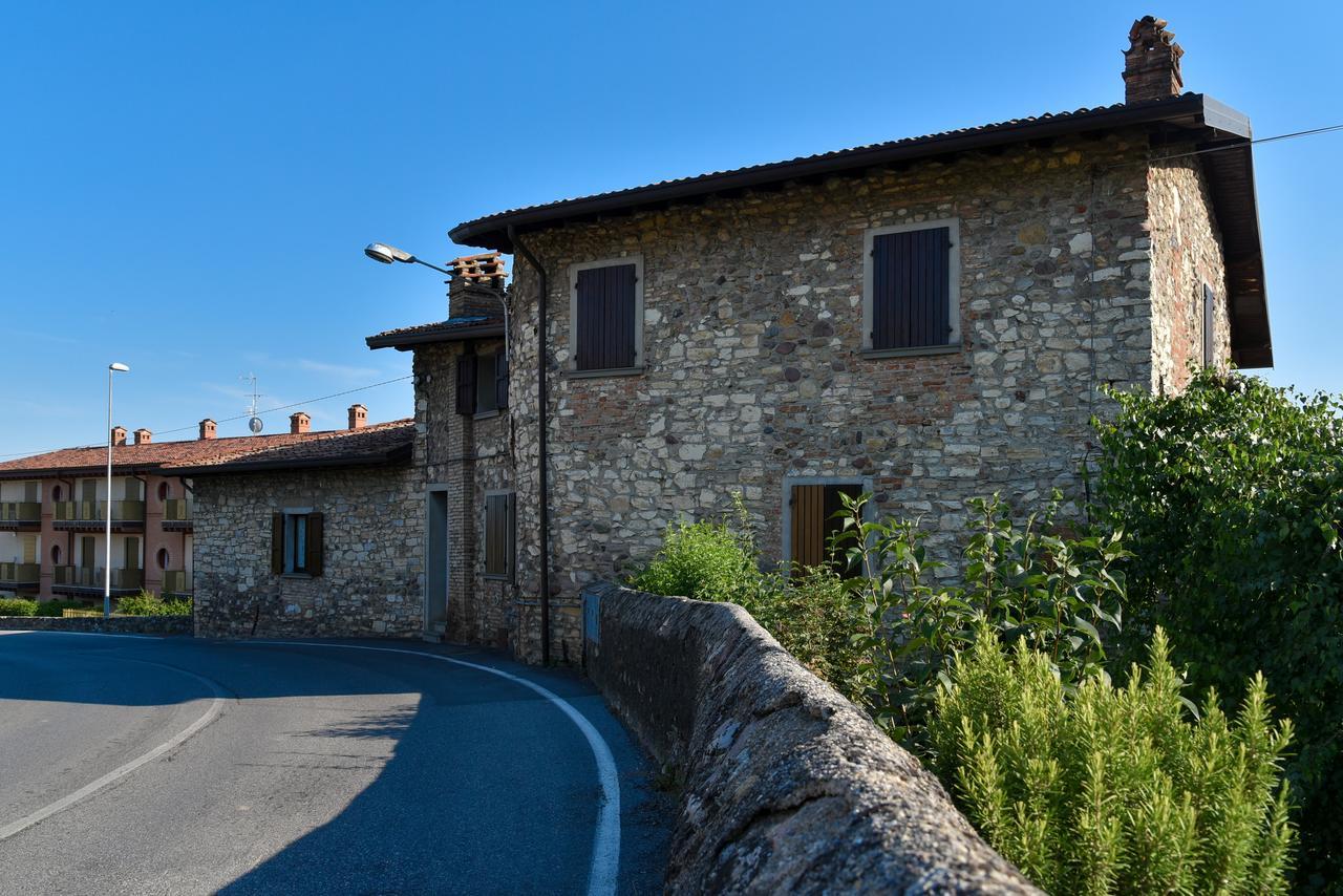 La Terrazza Sulle Vigne B&B Corte Franca Eksteriør billede
