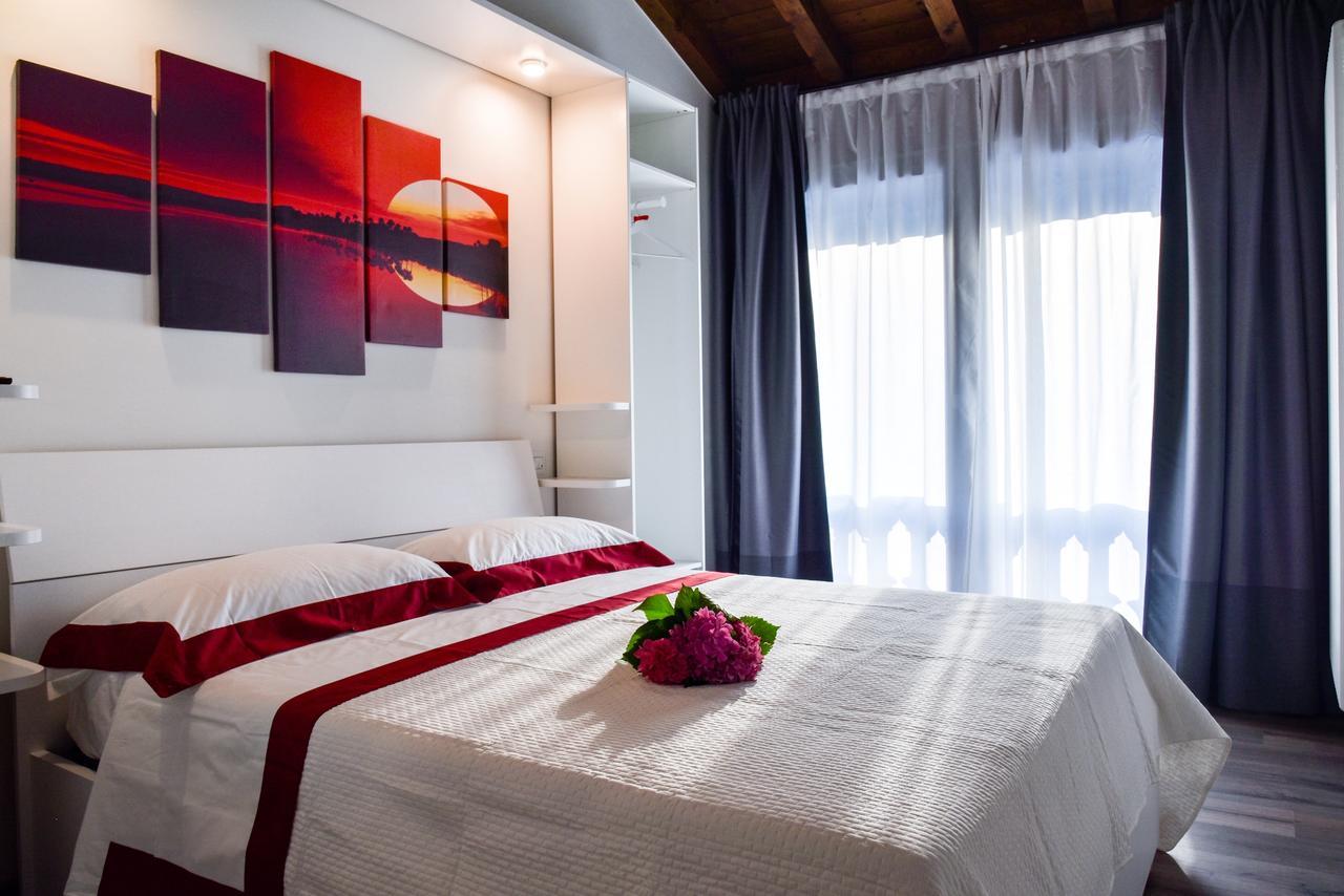 La Terrazza Sulle Vigne B&B Corte Franca Eksteriør billede